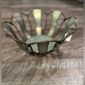 🧡 Farmhouse Rustic Galvanized Metal Bowl Home Table Decor NWT
